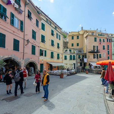 Joivy Family Flat With Little Patio, Cinque Terre Lägenhet Vernazza Exteriör bild