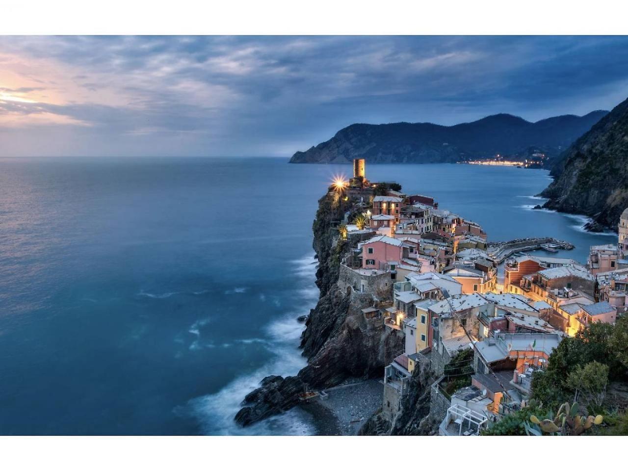 Joivy Family Flat With Little Patio, Cinque Terre Lägenhet Vernazza Exteriör bild